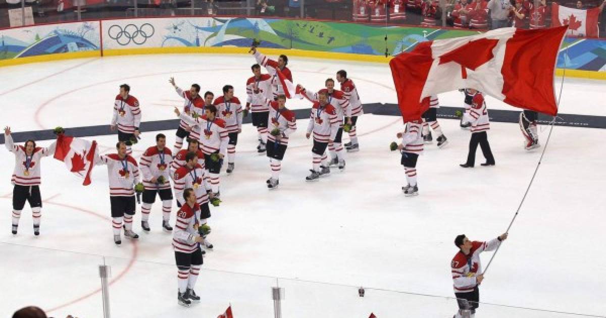 Canadá tierra del hockey sobre hielo con el fútbol en crecimiento