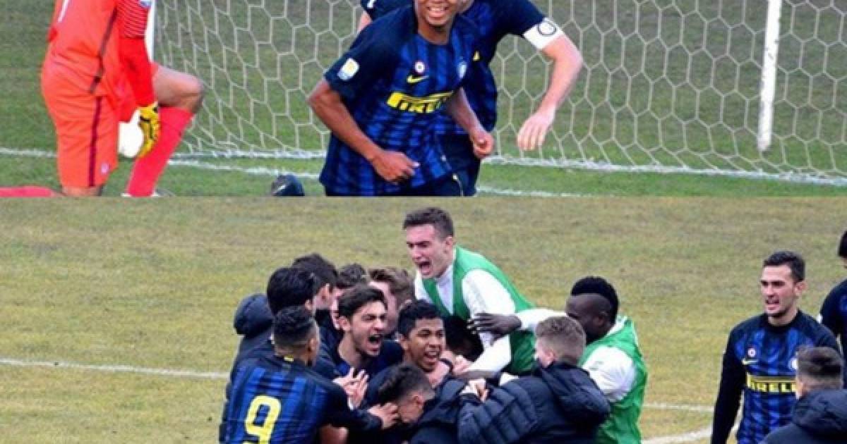 Hondure O Rigoberto Rivas Del Equipo Juvenil Del Inter Le Anota A La Roma